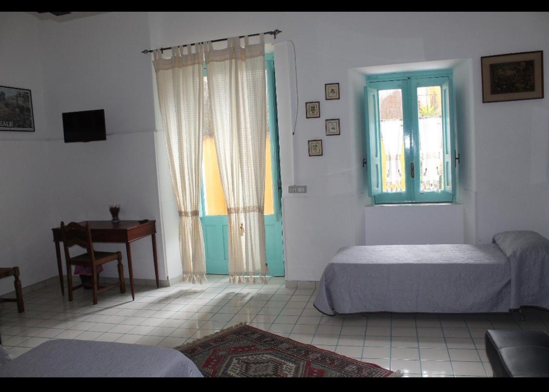 Le Chiazzette Bed & Breakfast Acireale Exterior photo